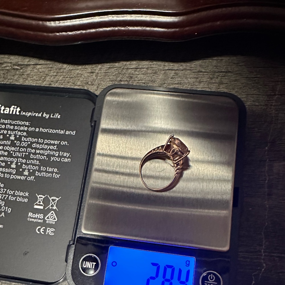 10 k gold ring ,size -8 with big morganite stone - Picture 1 of 3